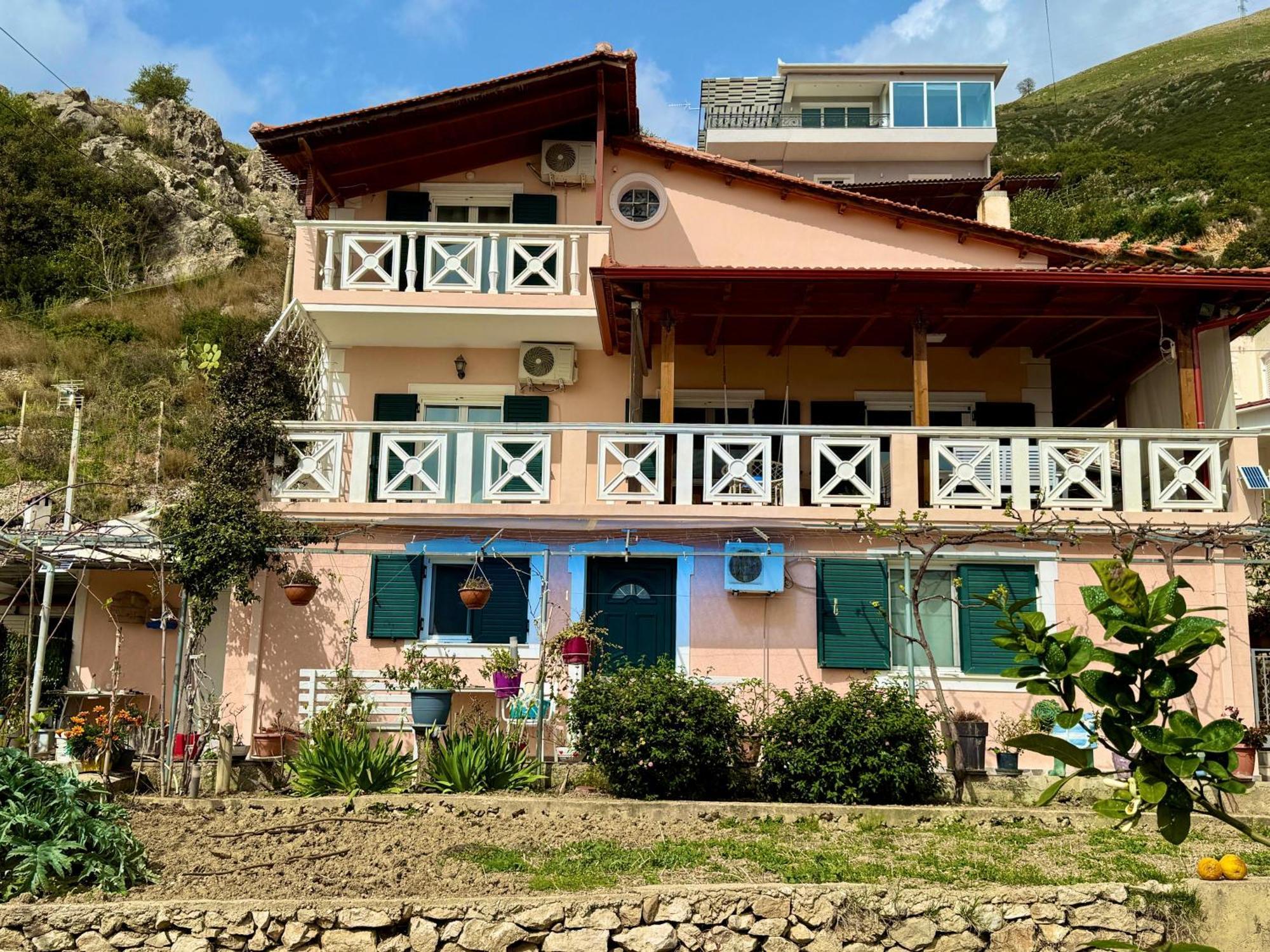 Villa Nefeli Piqeras Extérieur photo